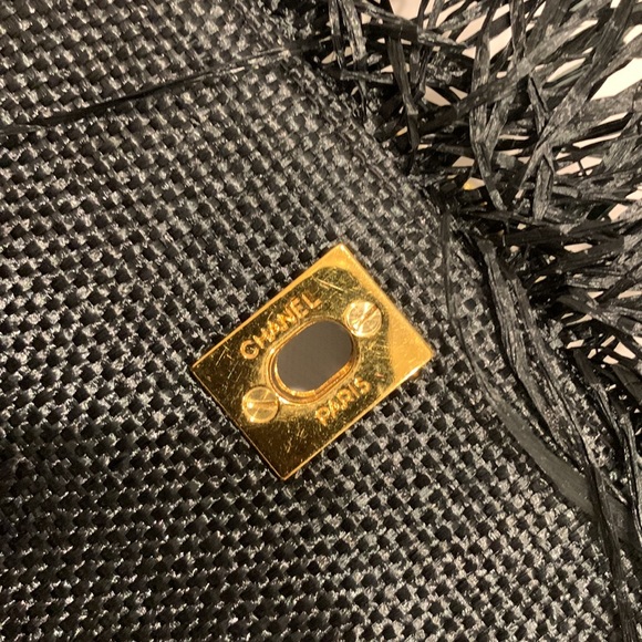 CHANEL 🖤 RARE Vintage Raffia Hemp Straw Quilted Flap Fringe Raw Edge Real Gold - Picture 11 of 16